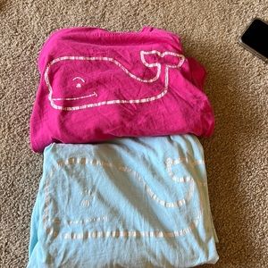 2 long sleeve vineyard vines t-shirts